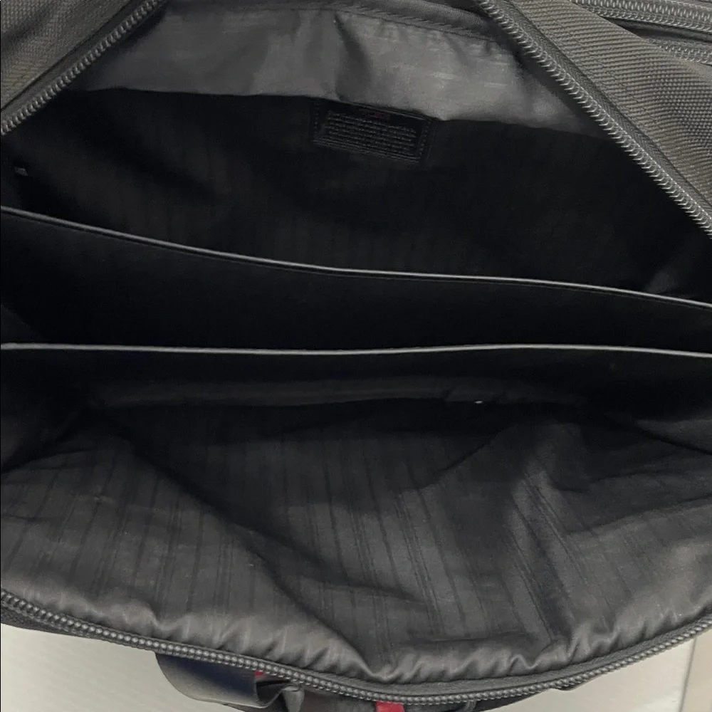 TUMI AlPHA EXPANDABLE LAP TOP BRIEFCASE TRAVEL BAG SIZE M